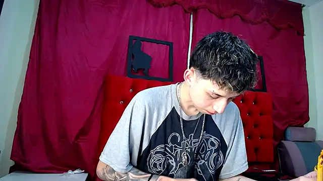  Thomas hot  online show from 03.14.25