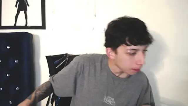 Snapshot of _Thomas_hot_ chatting on 11.04.25 Thomas hot online show from 11.04.25