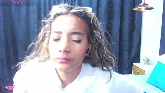 megan collins96 online show from 12.07.24