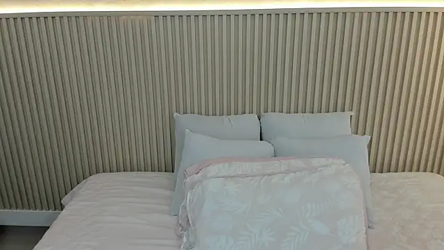 charlottebrowns  online show from 05.21.26