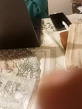 maleesa online show from 10.12.25