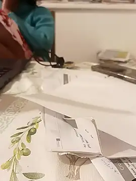 maleesa online show from 10.14.25