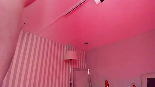 ArianaBaker online show from 01.04.25