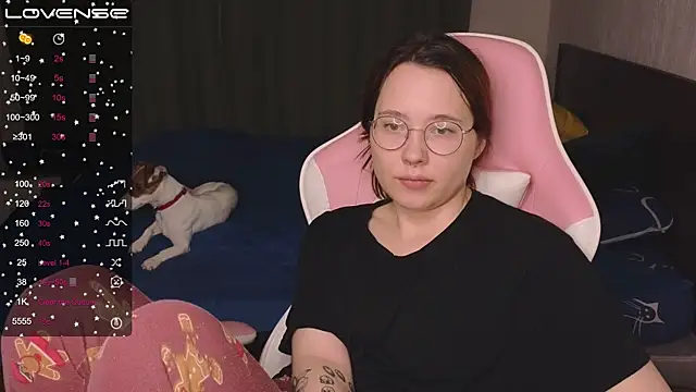 Snapshot of Airyhill chatting on 12.18.24 Airyhill online show from 12.18.24