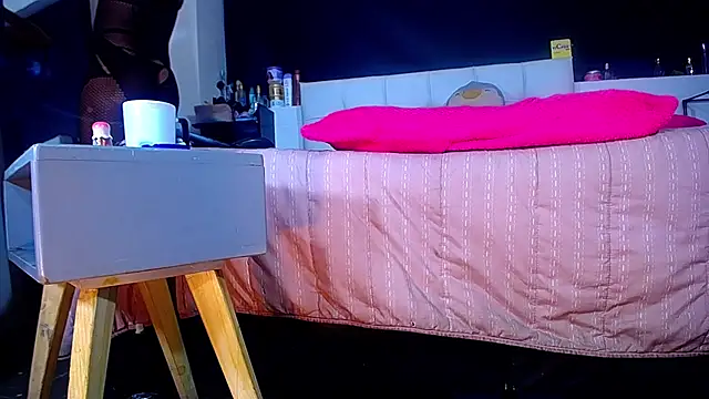 bellatrixx 69 online show from 10.13.25