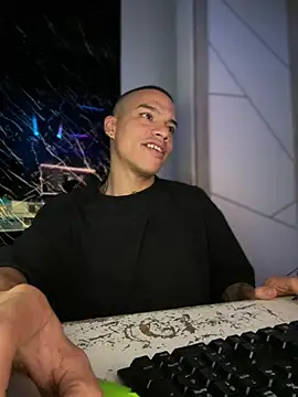 Osiiriis online show from 03.06.25