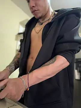 Osiiriis online show from 03.15.26