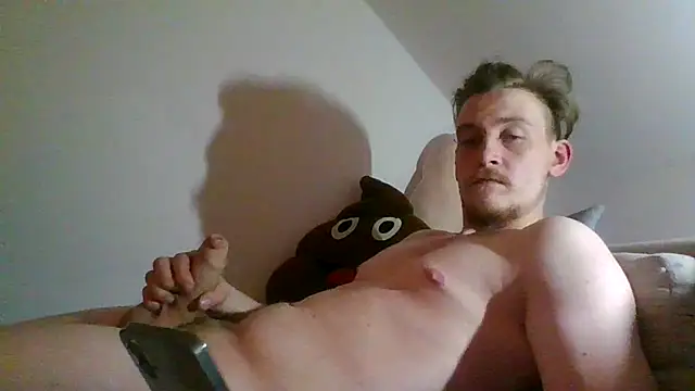 Snapshot of Fazu4 chatting on 01.22.25 Fazu4 online show from 01.22.25