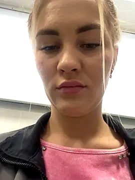 DreamGirl-777 online show from 12.04.24