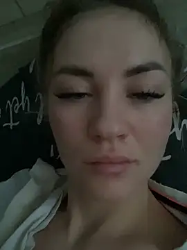 DreamGirl-777 online show from 12.13.24