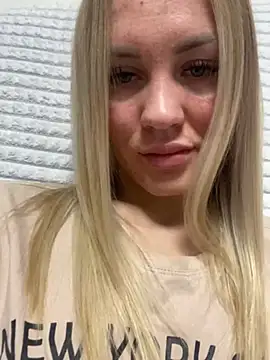 DreamGirl-777 online show from 12.16.24