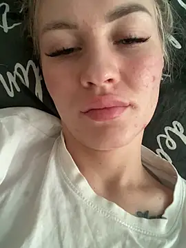 DreamGirl-777 online show from 12.20.24