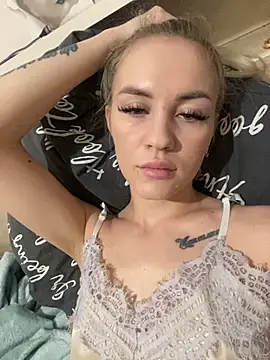 DreamGirl-777 online show from 02.08.25