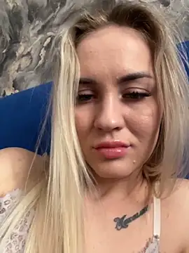 DreamGirl-777 online show from 03.18.25