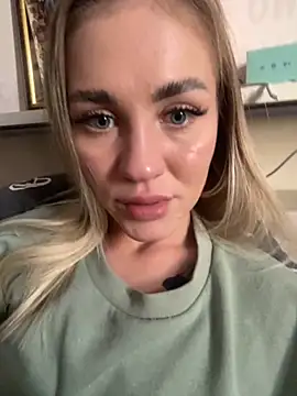 DreamGirl-777 online show from 09.25.25