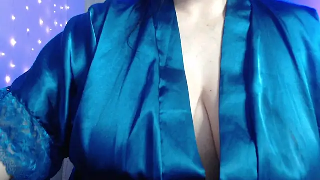 missdaniels online show from 01.10.25