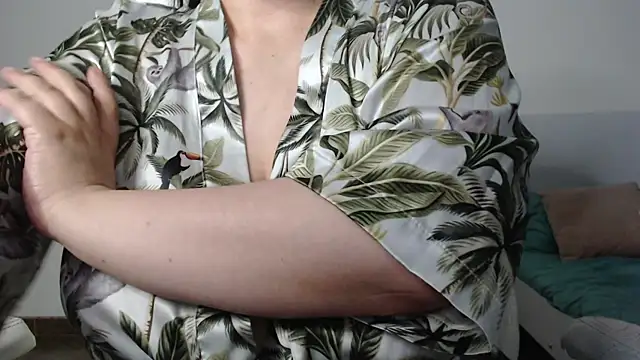 missdaniels online show from 10.15.25