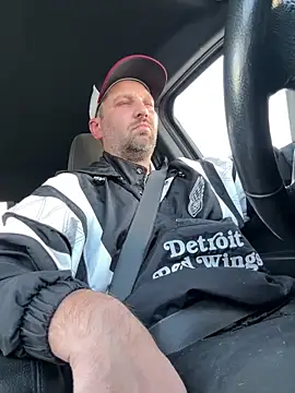 Snapshot of ryand12804 chatting on 12.27.24 ryand12804 online show from 12.27.24