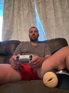 Snapshot of ryand12804 chatting on 10.15.25 ryand12804 online show from 10.15.25