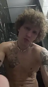 Snapshot of jammysir chatting on 12.21.25 jammysir online show from 12.21.25