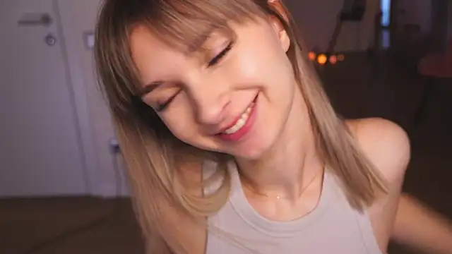 Snapshot of hereandnows_ chatting on 01.25.25 hereandnows online show from 01.25.25