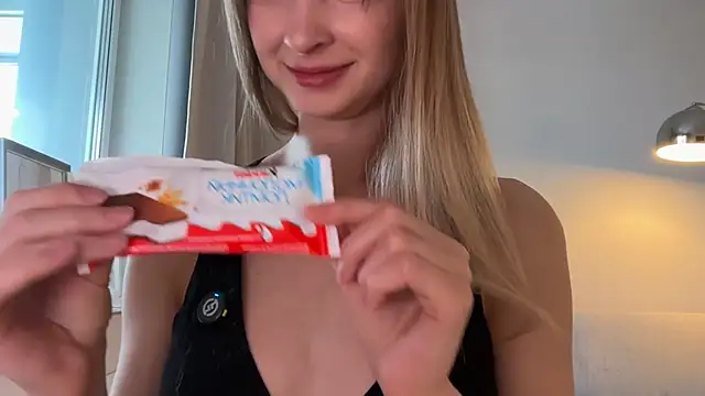 hereandnows  online show from 12.05.25