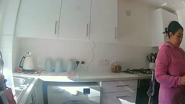 magical mia online show from 11.02.25