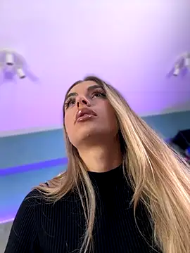 Snapshot of HaileyMadow chatting on 10.11.25 HaileyMadow online show from 10.11.25