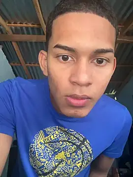 Snapshot of dilan_alfonzo chatting on 10.10.25 dilan alfonzo online show from 10.10.25