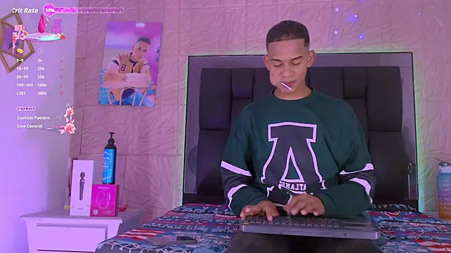 Snapshot of dilan_alfonzo chatting on 10.19.25 dilan alfonzo online show from 10.19.25