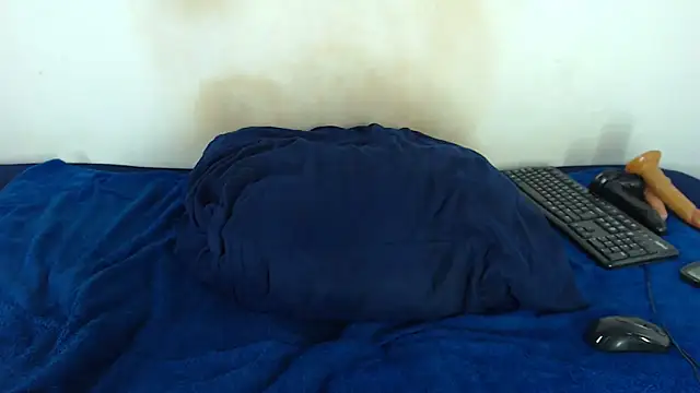 FAT ASS27 online show from 12.22.25