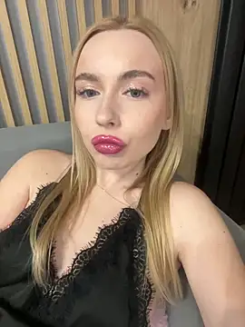 Snapshot of Nicole_blonde0 chatting on 02.09.25 Nicole blonde0 online show from 02.09.25