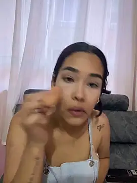 Alexsa V online show from 10.17.25