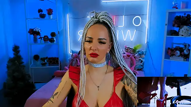 Snapshot of MonicaMaxwel chatting on 01.14.25 MonicaMaxwel online show from 01.14.25