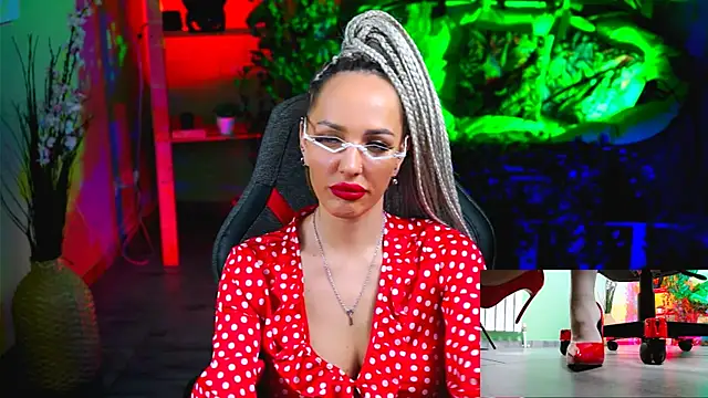 Snapshot of MonicaMaxwel chatting on 01.30.25 MonicaMaxwel online show from 01.30.25