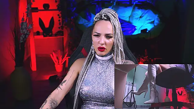 Snapshot of MonicaMaxwel chatting on 02.20.25 MonicaMaxwel online show from 02.20.25