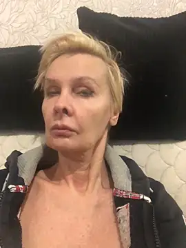 HelgaHimmell online show from 11.18.25