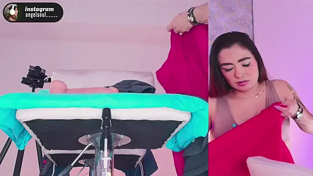 Snapshot of Angelst__ chatting on 11.14.25 Angelst online show from 11.14.25