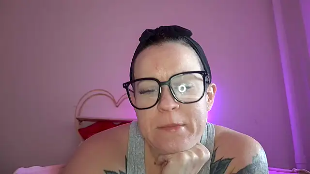 quinnmariexo online show from 01.19.26