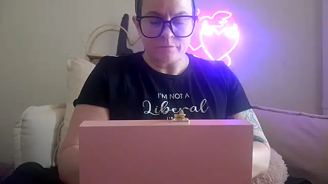 quinnmariexo online show from 02.09.26