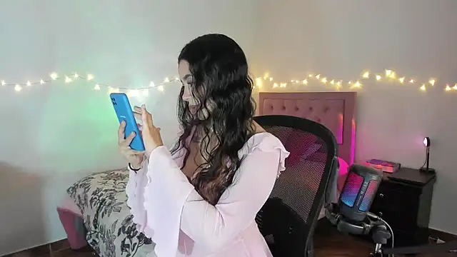 youpinkgirl  online show from 12.15.25