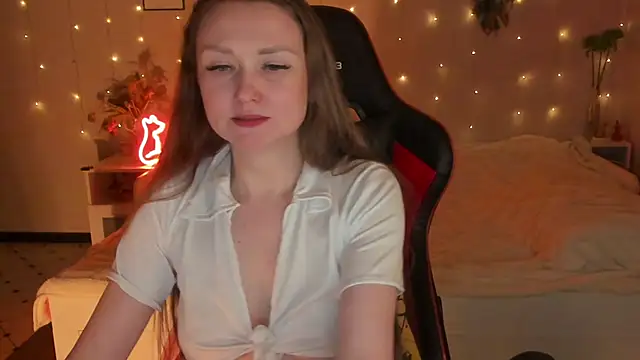 desperatehousewife   online show from 03.15.26