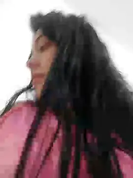 Sophie-hatter online show from 12.26.24