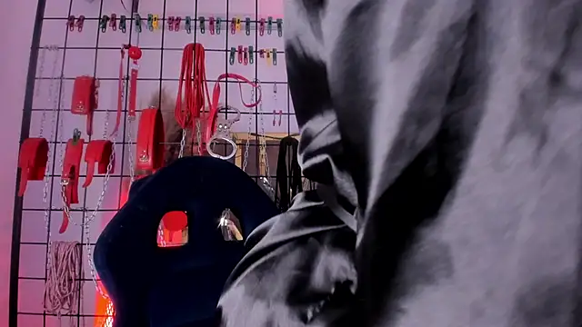 charrlotte quinn online show from 01.13.25