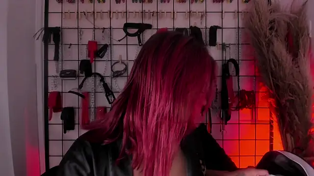 charrlotte quinn online show from 09.19.25