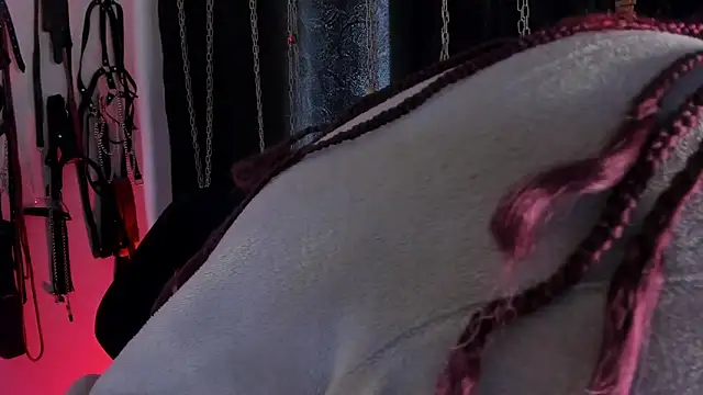 charrlotte quinn online show from 02.24.26