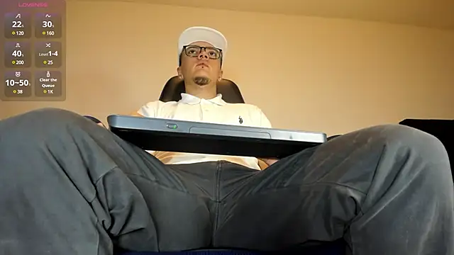 Snapshot of male_pussy chatting on 03.09.25 male pussy online show from 03.09.25
