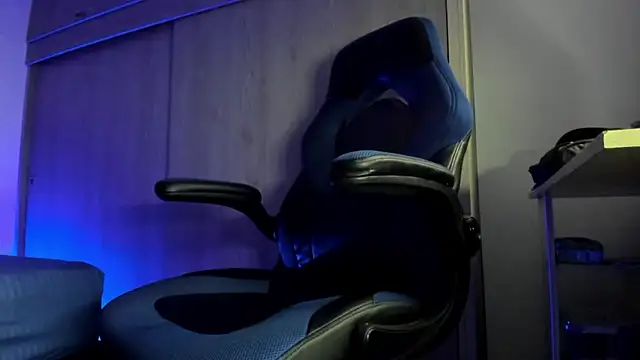 male pussy online show from 01.05.26