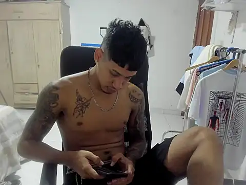 slim master12 online show from 12.15.25