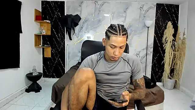 Snapshot of slim_master12 chatting on 06.23.26 slim master12 online show from 06.23.26